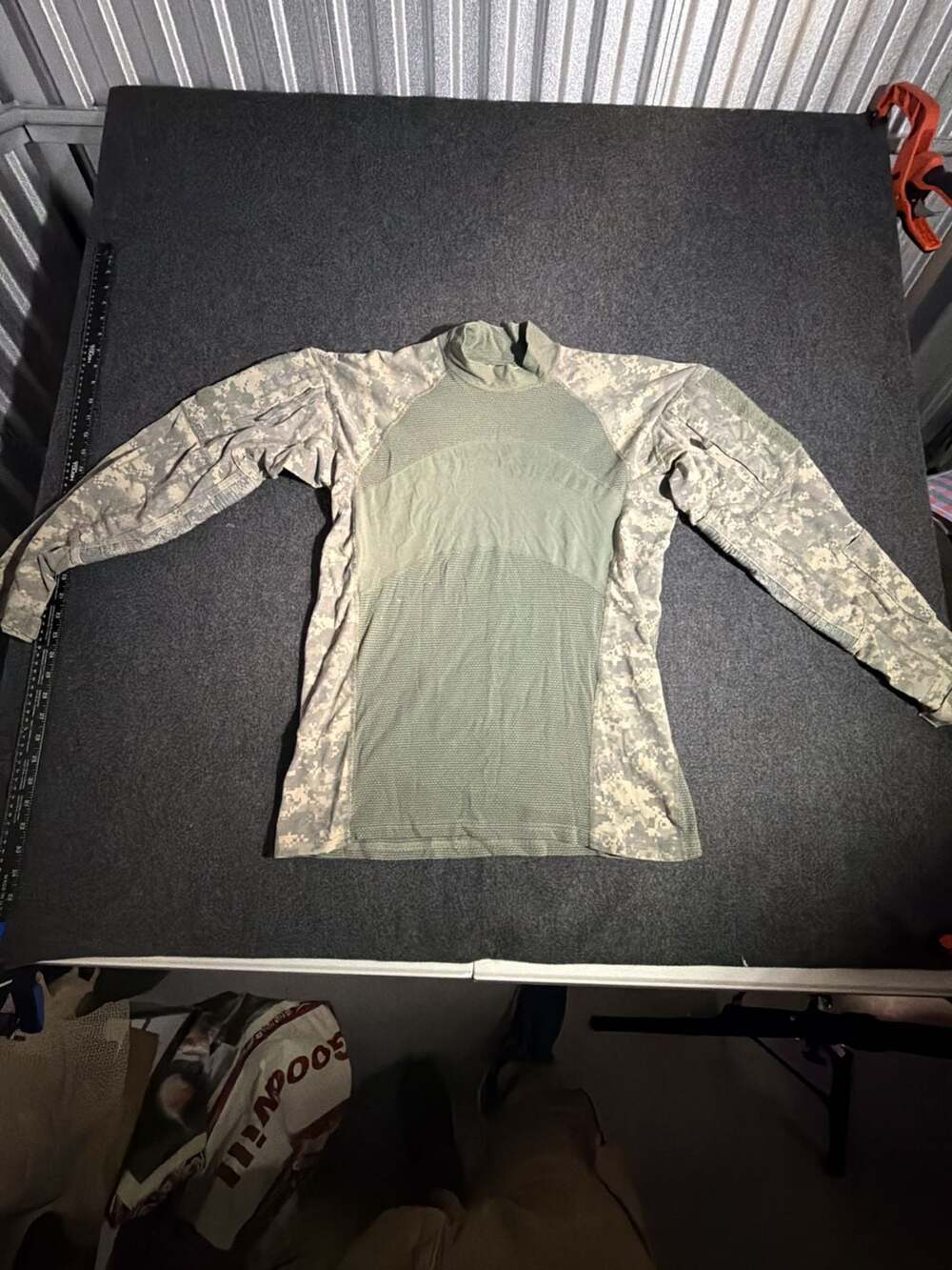 Massif US Army Combat Shirt (ACS) Flame Resistant UCP Digital Camo Size Medium